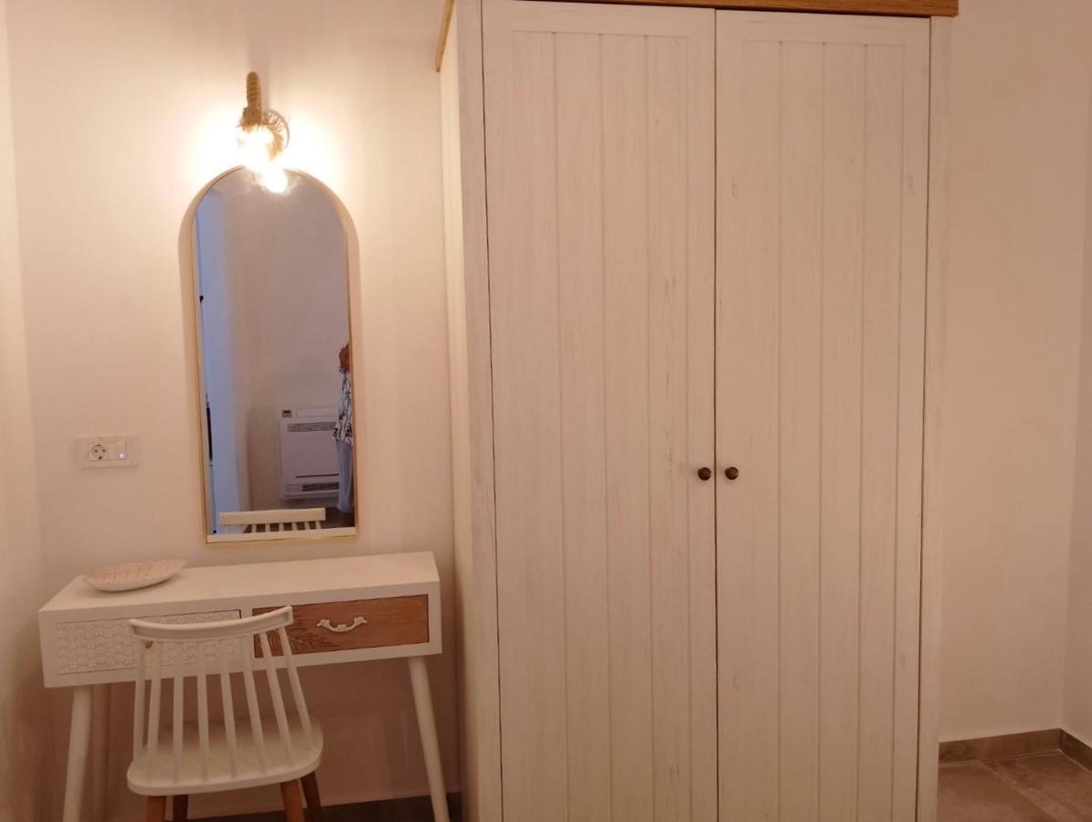 Santorossa Luxury Villas Εμπορειό Εξωτερικό φωτογραφία