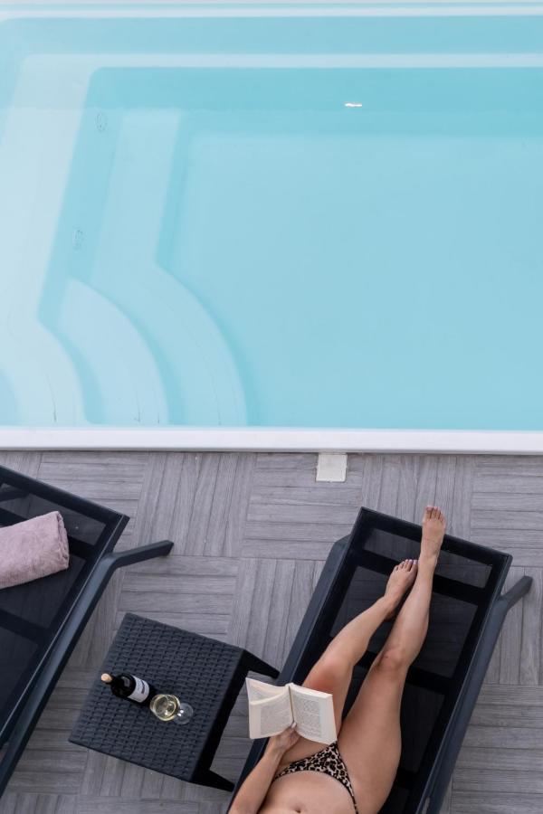 Santorossa Luxury Villas Εμπορειό Εξωτερικό φωτογραφία