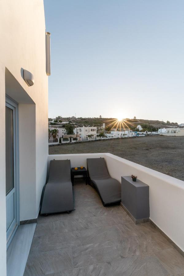 Santorossa Luxury Villas Εμπορειό Εξωτερικό φωτογραφία